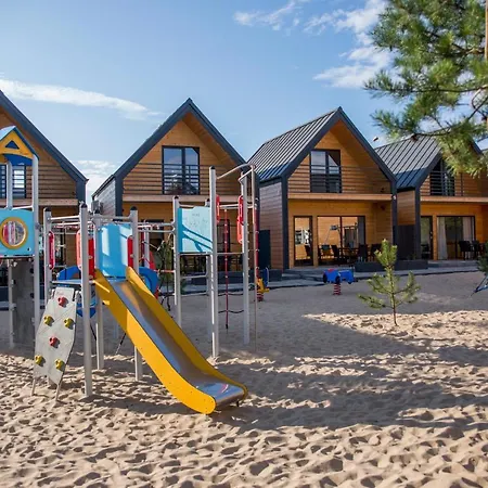 Hustawka I Hamak - Domki Z Basenem Nad Morzem Chalet Ustka